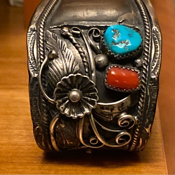 Turquoise and coral cuff bracelet - Picture 8 of 8